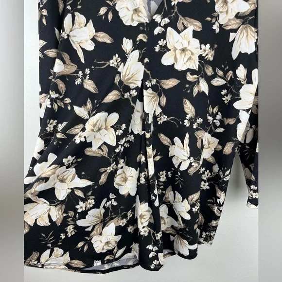 Clientele Floral V-Neck Blouse Black & Cream Print Women’s Size Medium - Picture 4 of 6
